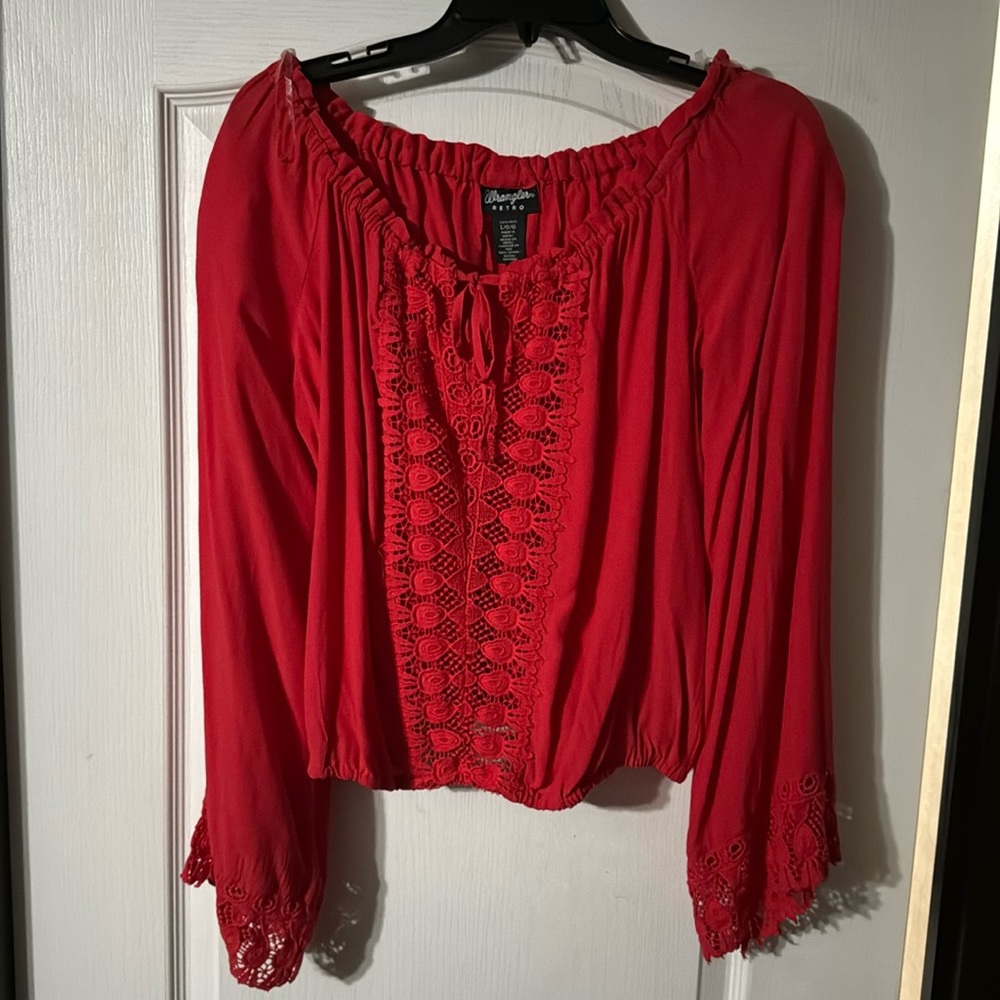 Red Wrangler RETRO from cavenders. NWOT never worn